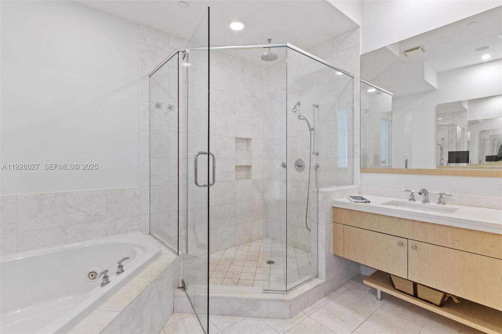 ASIA CONDO - Residential