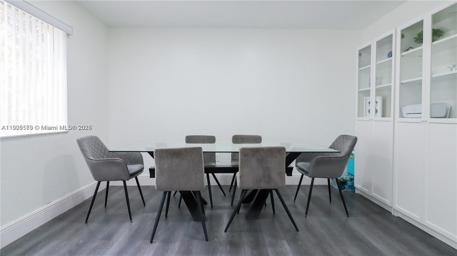 VISTA ALEGRE TOWNHOMES VI - Residential Lease