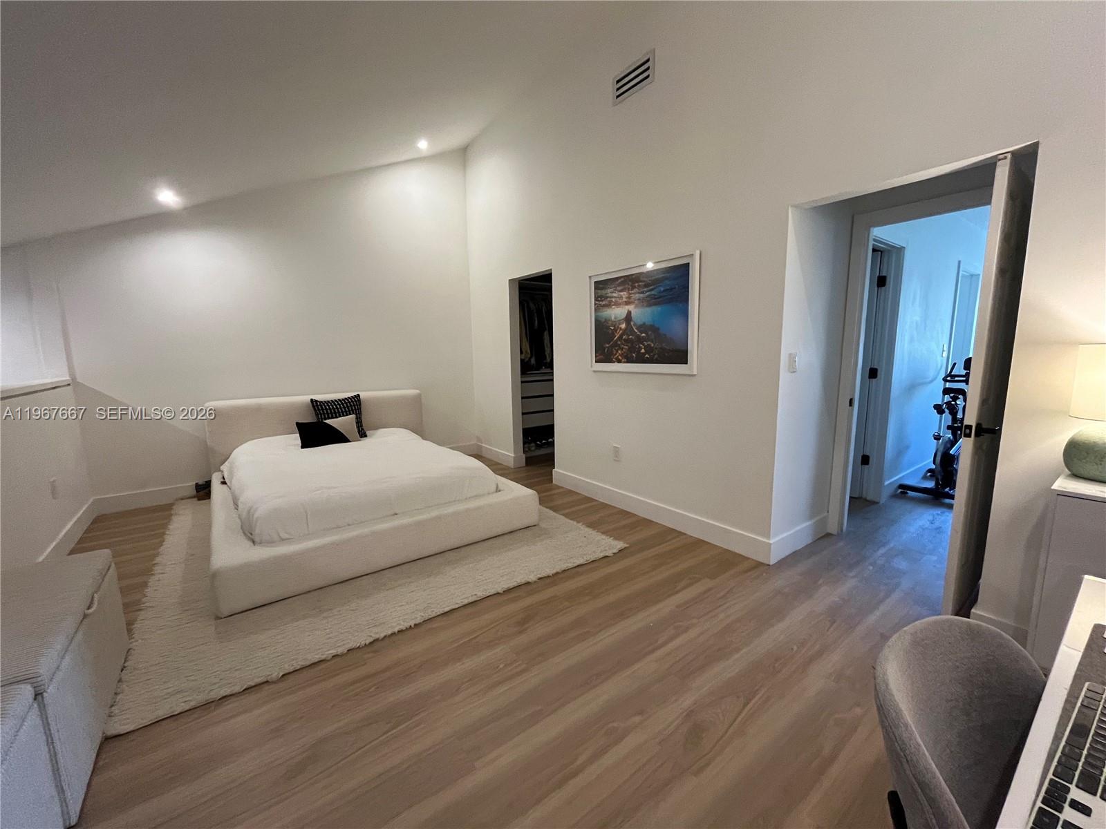 CALUSA POINT - Residential