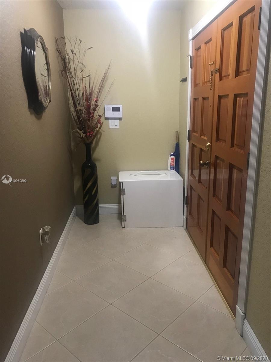 BIRD LAKES SOUTH SEC 2 - Residential