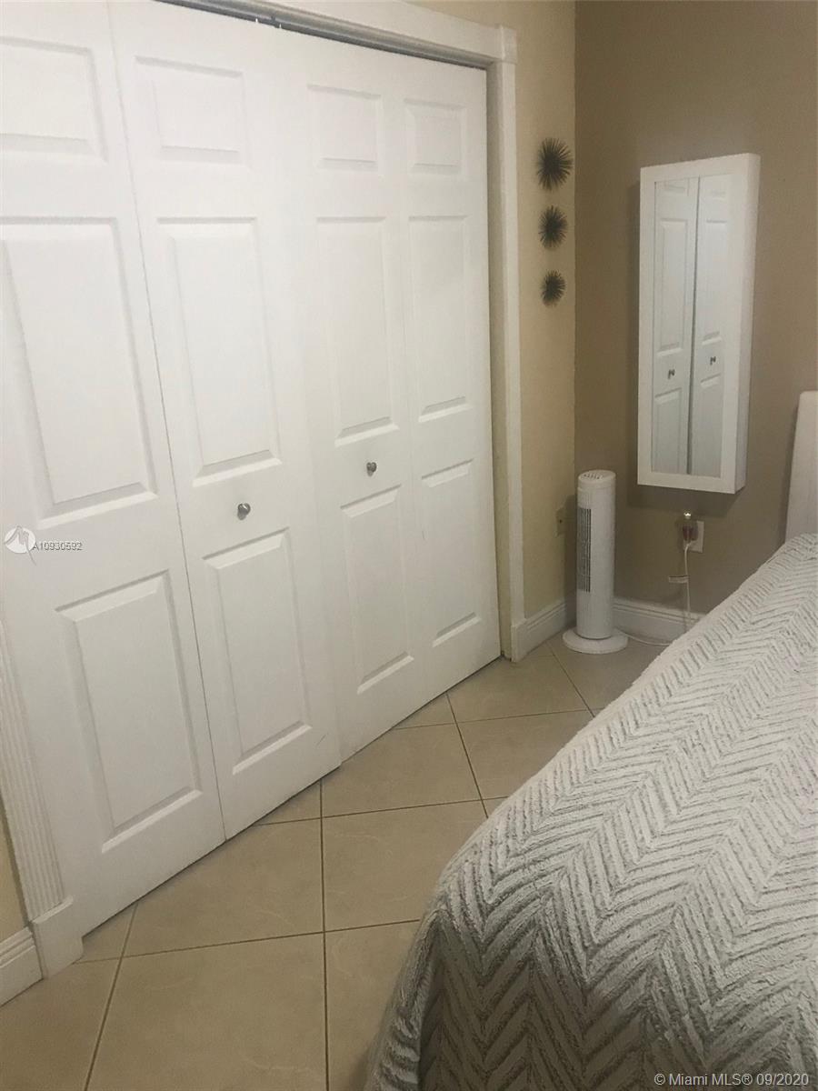 BIRD LAKES SOUTH SEC 2 - Residential