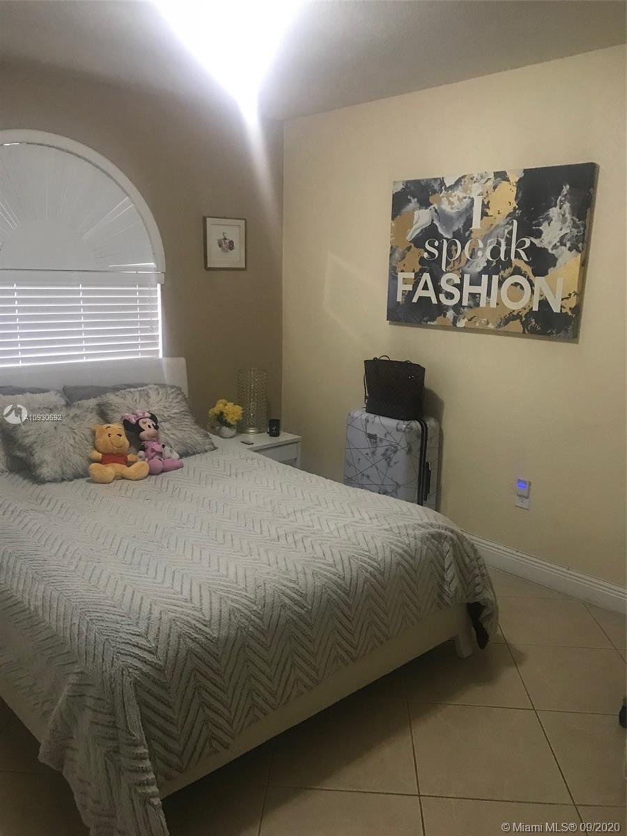 BIRD LAKES SOUTH SEC 2 - Residential