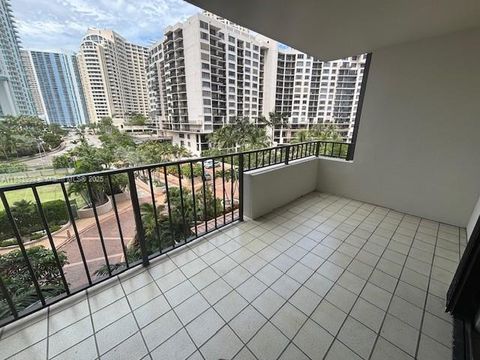 520 Brickell Key Dr A712 Miami FL 33131