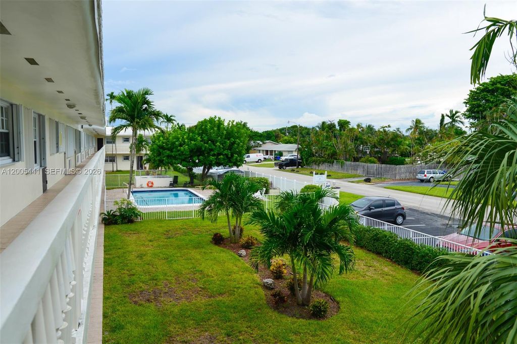 Photo of 5420 NE 22nd Ter #16, Fort Lauderdale, FL 33308 (MLS # A12005441)