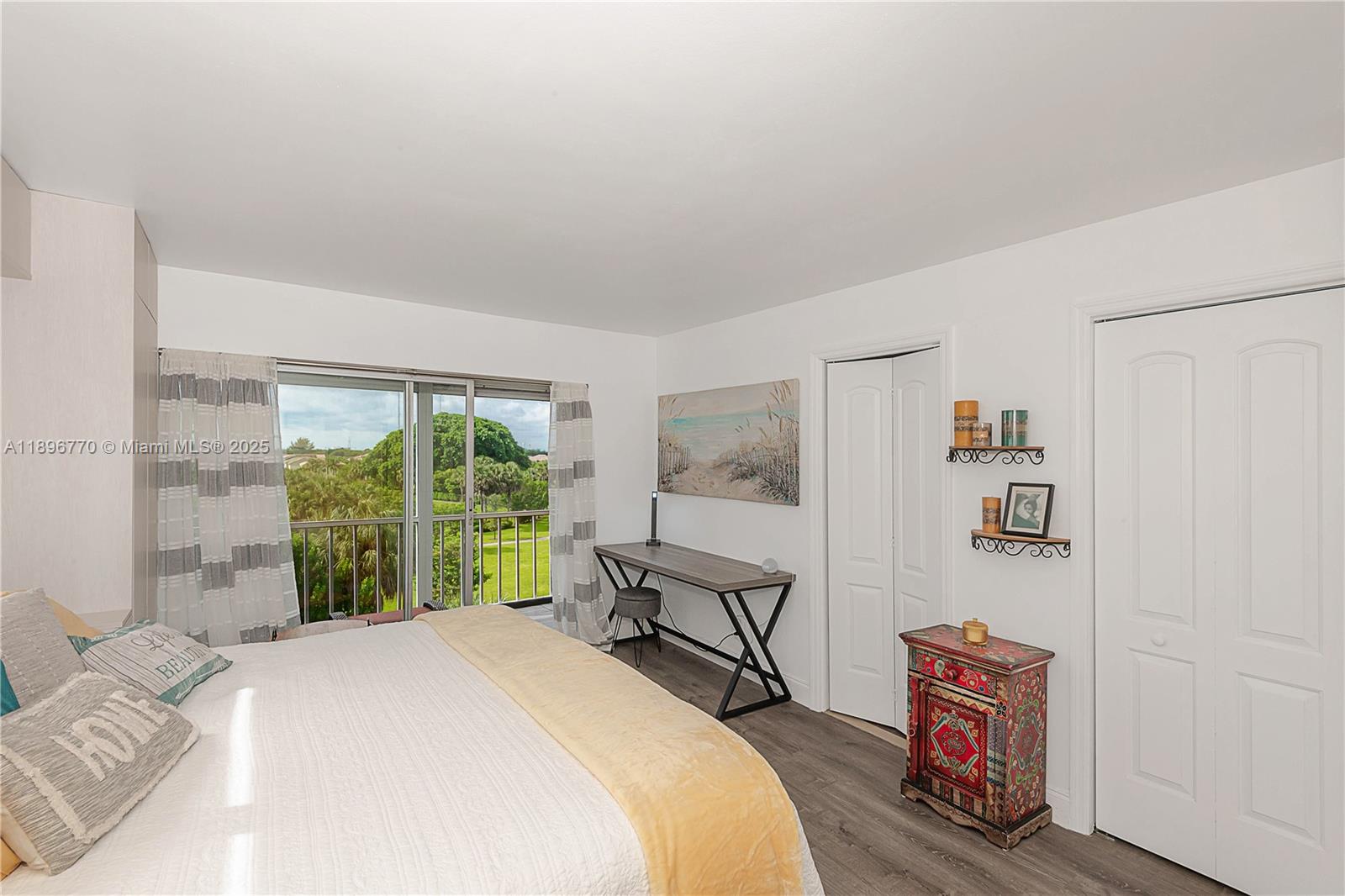 HILLCREST COUNTRY CLUB AP - Residential