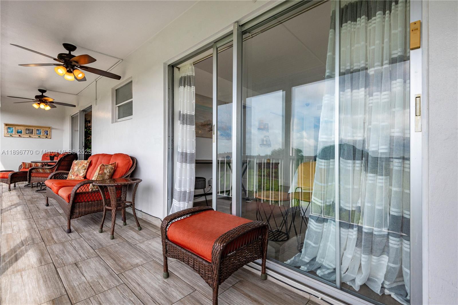 HILLCREST COUNTRY CLUB AP - Residential