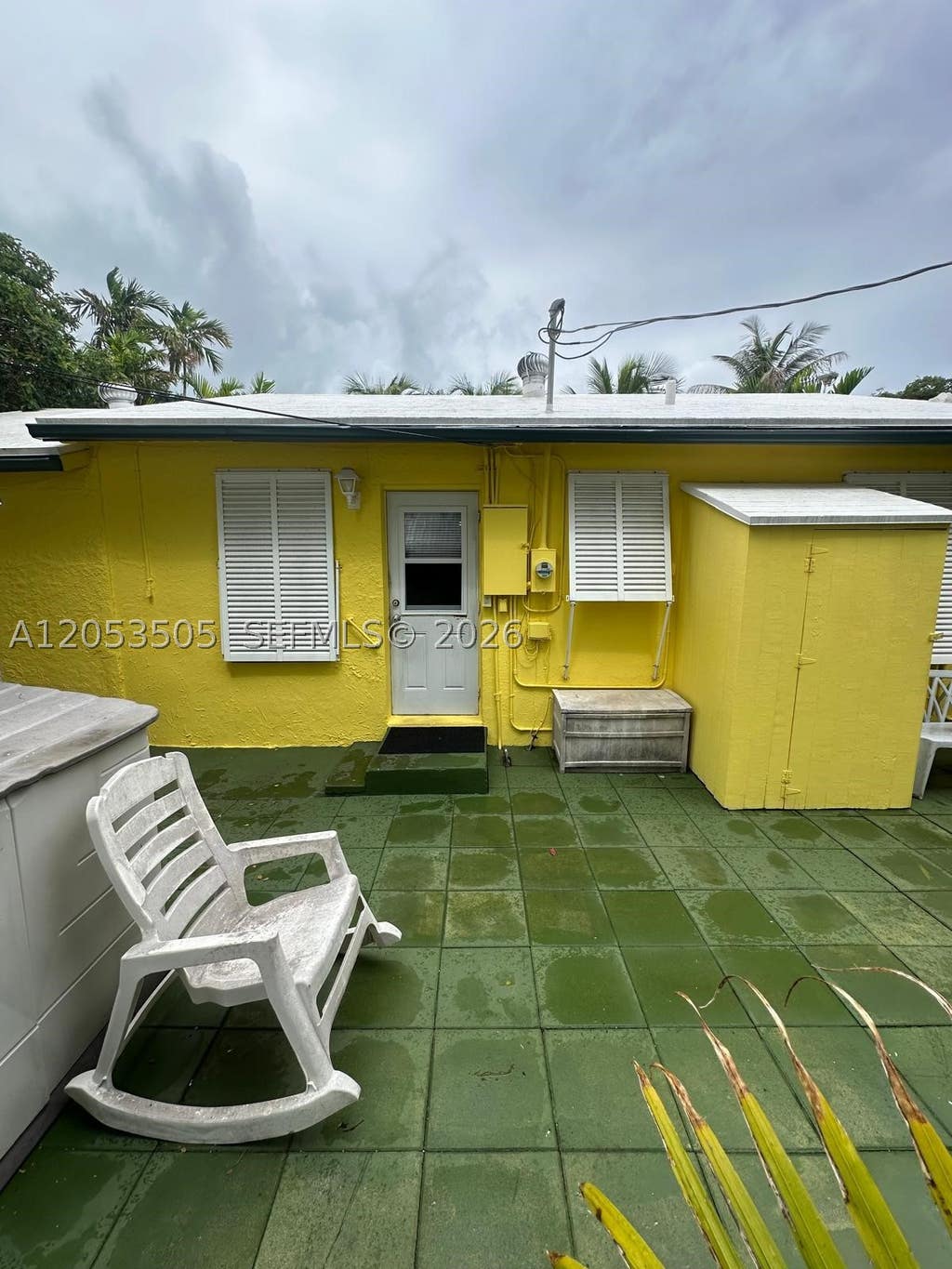 Photo of 2 Kenmore Ln, Boynton Beach, FL 33435 (MLS # A12053505)