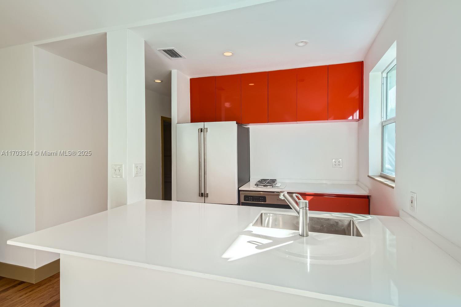 LA GORCE GOLF SUB - Residential