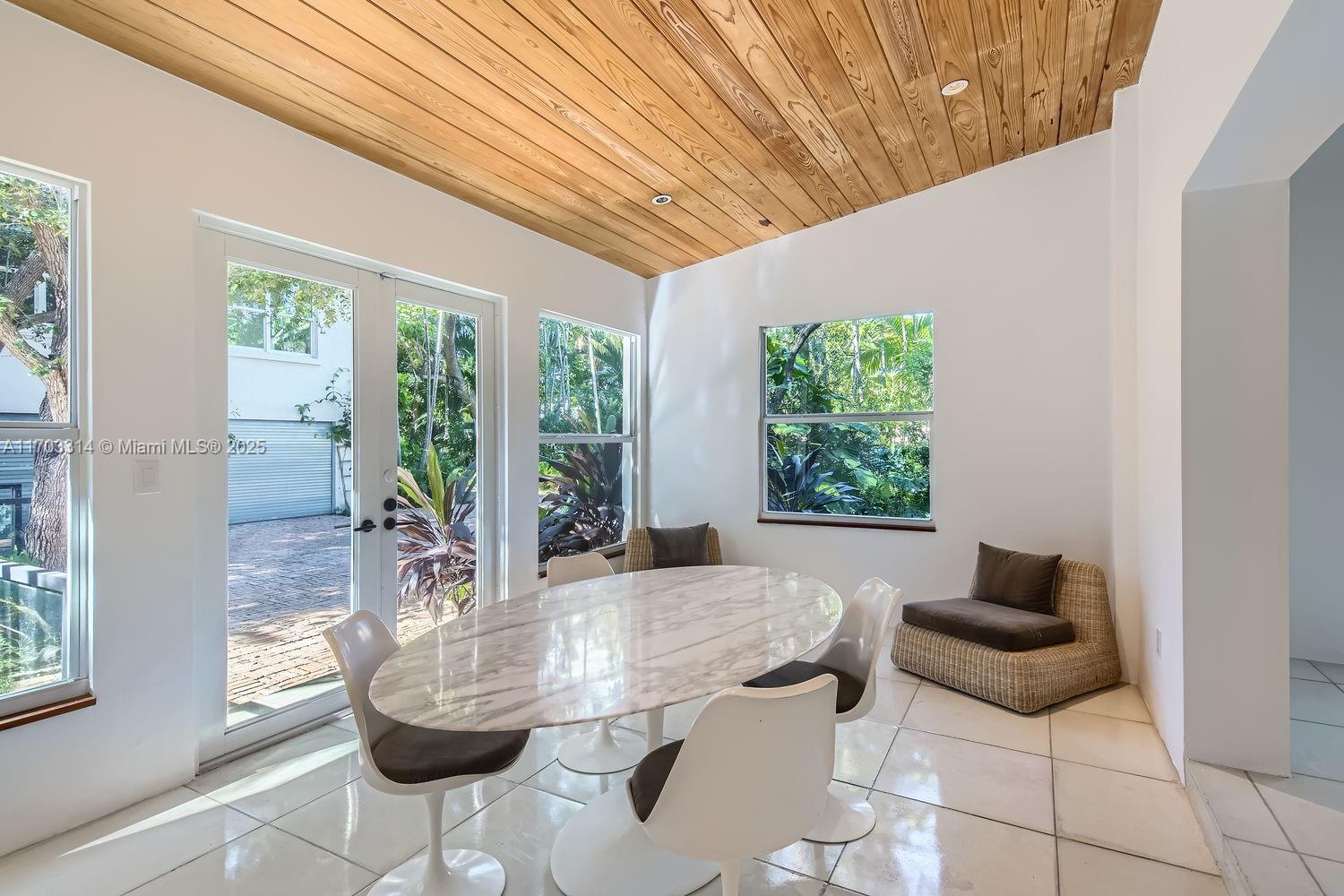 LA GORCE GOLF SUB - Residential