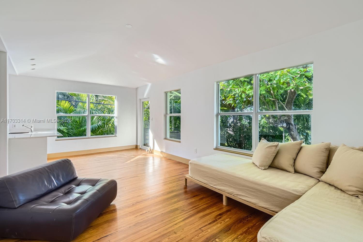 LA GORCE GOLF SUB - Residential
