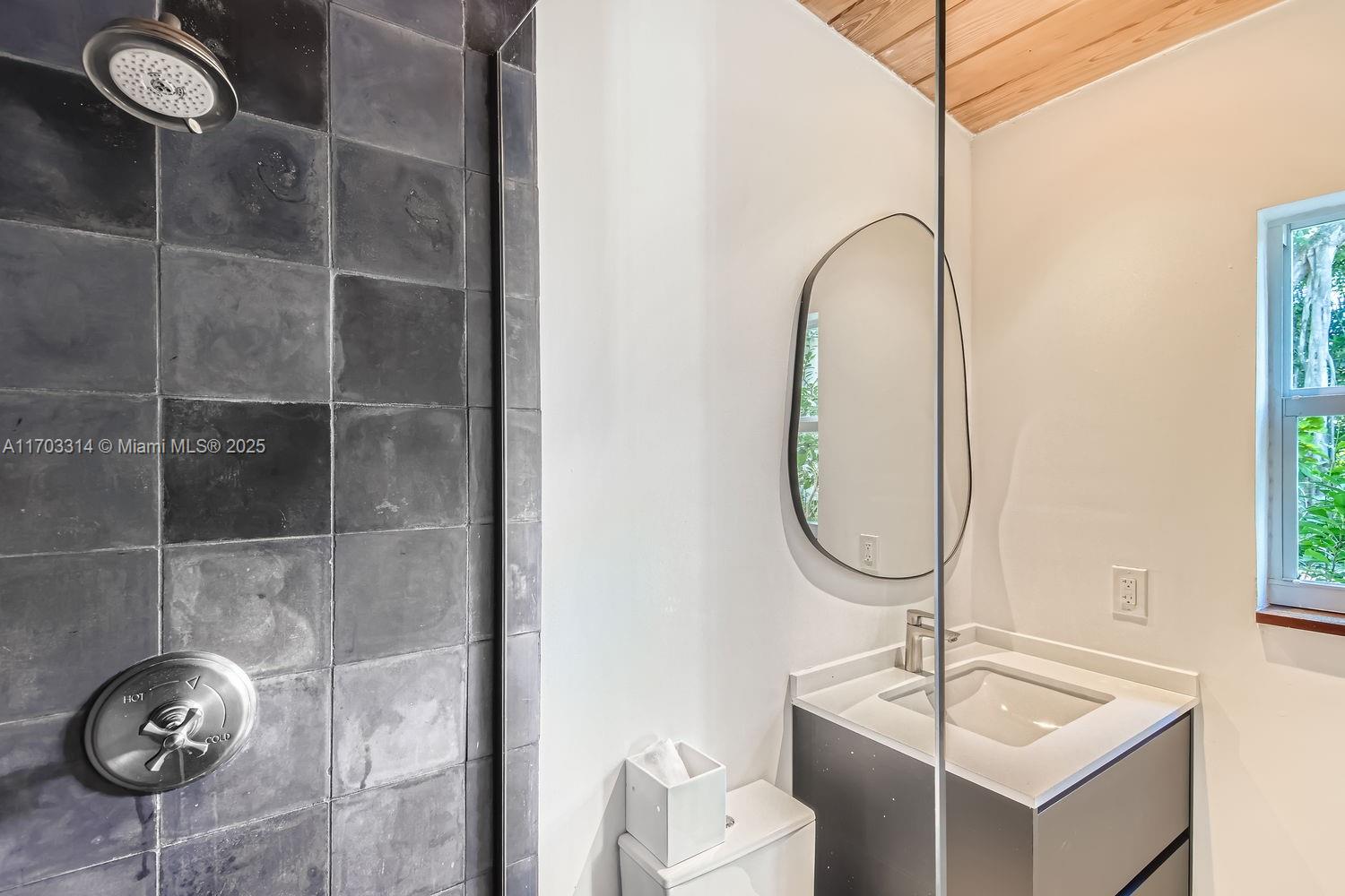 LA GORCE GOLF SUB - Residential
