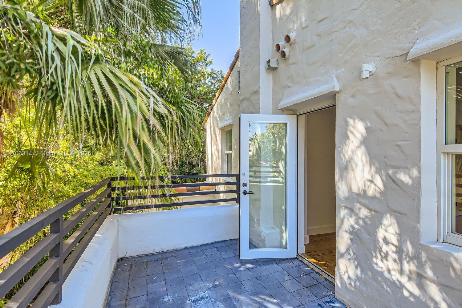 LA GORCE GOLF SUB - Residential