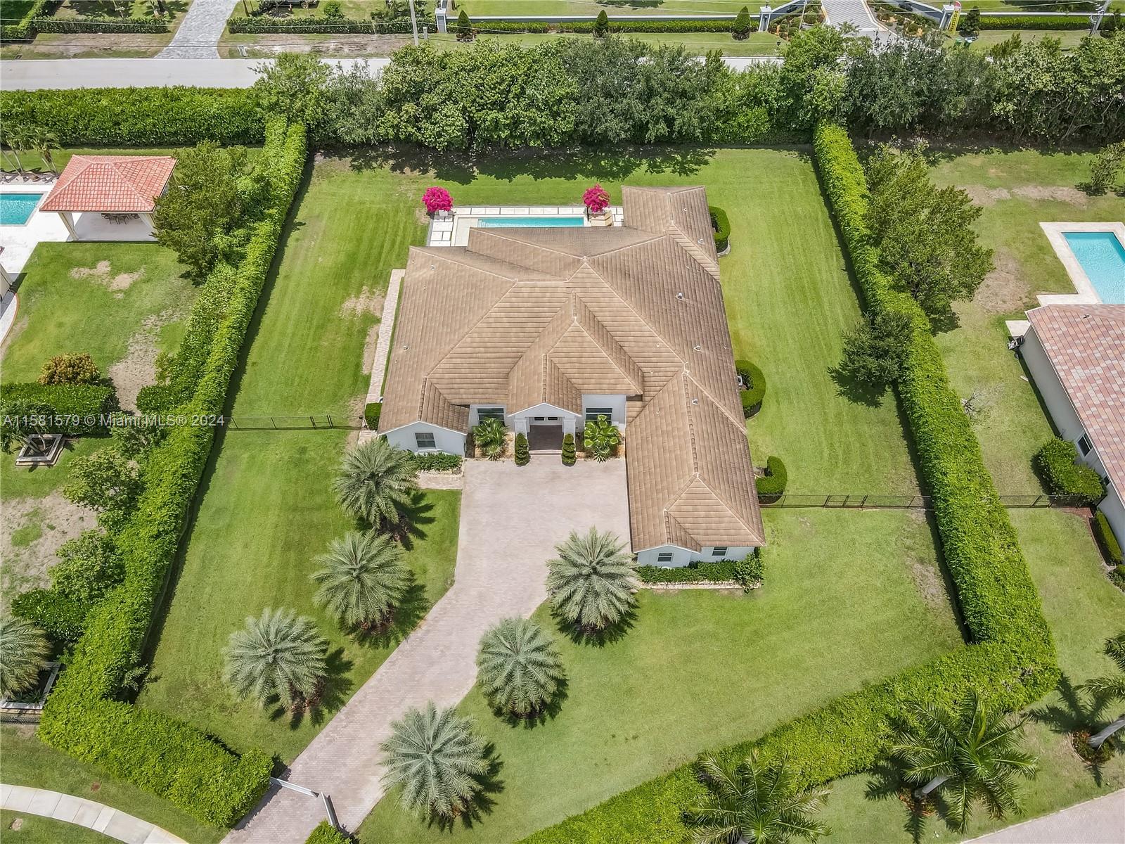 CHARLESTON OAKS - Residential