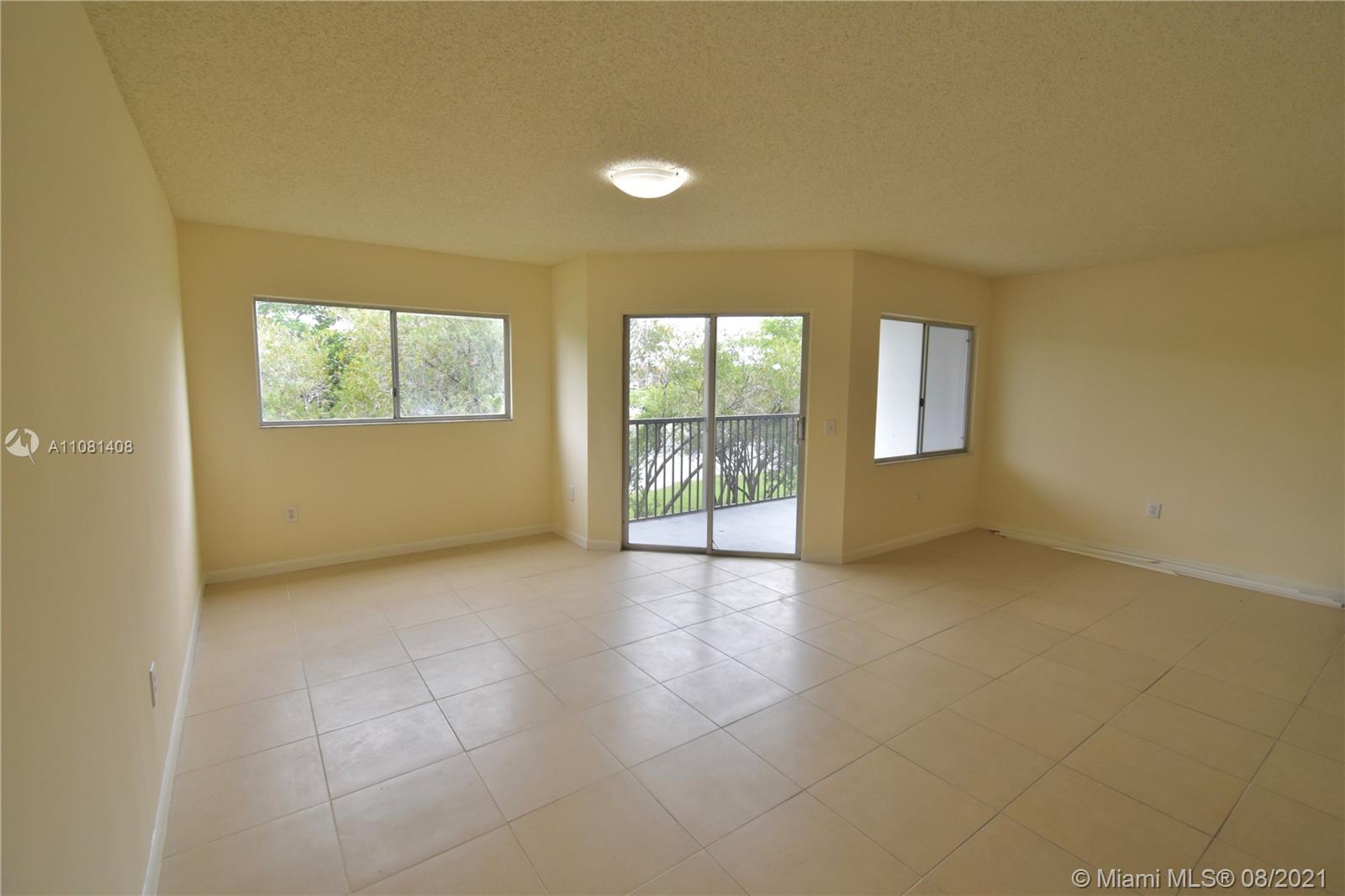 SUFFOLK AT CENTURY VILLAG - Residential