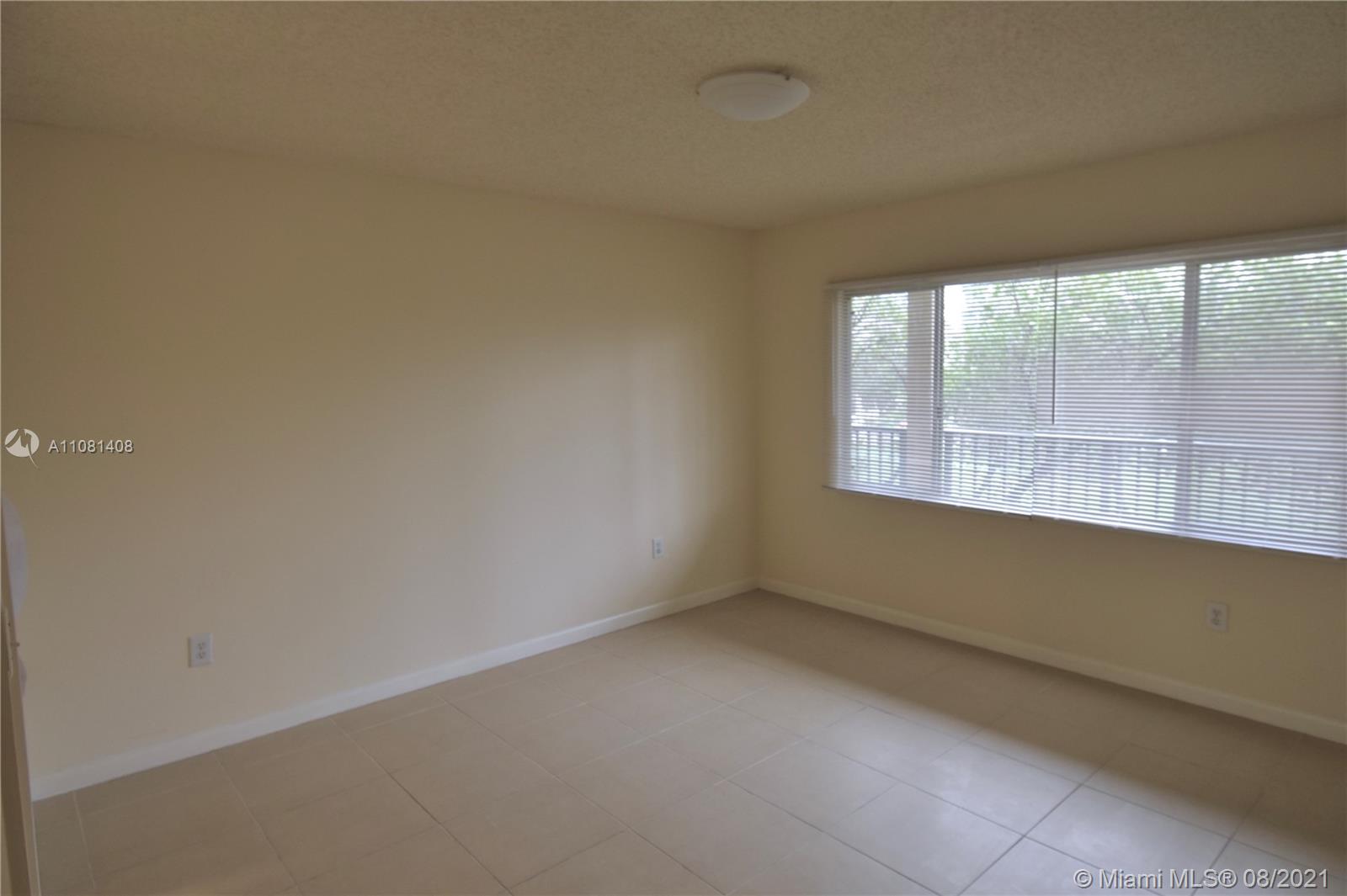 SUFFOLK AT CENTURY VILLAG - Residential