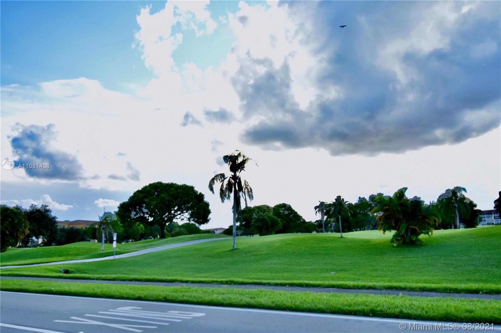 SUFFOLK AT CENTURY VILLAG - Residential