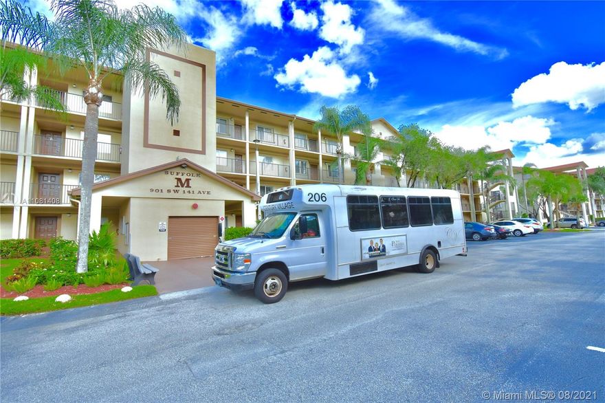 PRECIOUS LAKEVIEW APTO WITH 1 BEDROOM AND 1.5 BATHROOMS, SPACIOUS HIBISCUS MODEL IN NEWER SUFFOLK SECTION OF CENTURY VILLAGE. NEW: KITCHEN CABINETS, GRANITE COUNTERTOPS AND BACKSPLASH, NEW STAINLESS STEEL APPLIANCES, REMODELLED BATHROOMS W/NEW GRANITE COUNTERTOPS VANITIES, THERE IS A WASHER/DRYER IN UNIT. TWO CLOSETS IN BEDROOM. AMMENITIES INCLUDE CLUBHOUSE, GYM, TENNIS COURTS, POOLS, TROLLEY/BUS SERVICE, CLOSE TO SHOPPINGS, RESTAURANTS AND HOSPITALS. INVESTORS HURRY TO SEE THIS ONE, CAN BE RENTED AFTER CLOSING!!