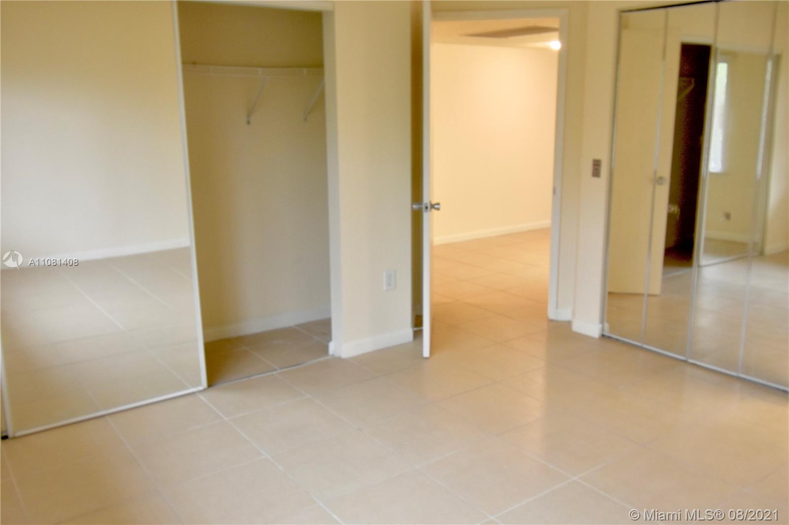 SUFFOLK AT CENTURY VILLAG - Residential