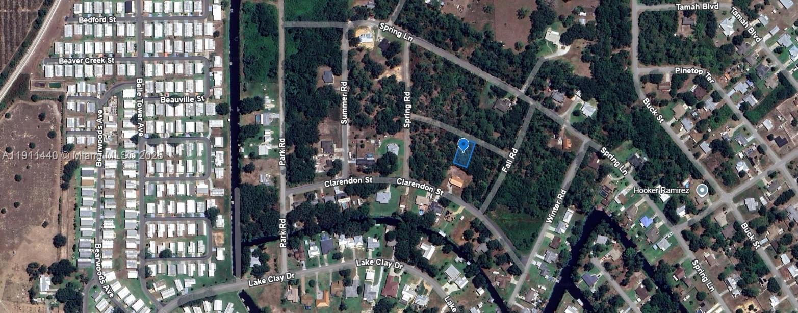 VACATION ESTATES - Land