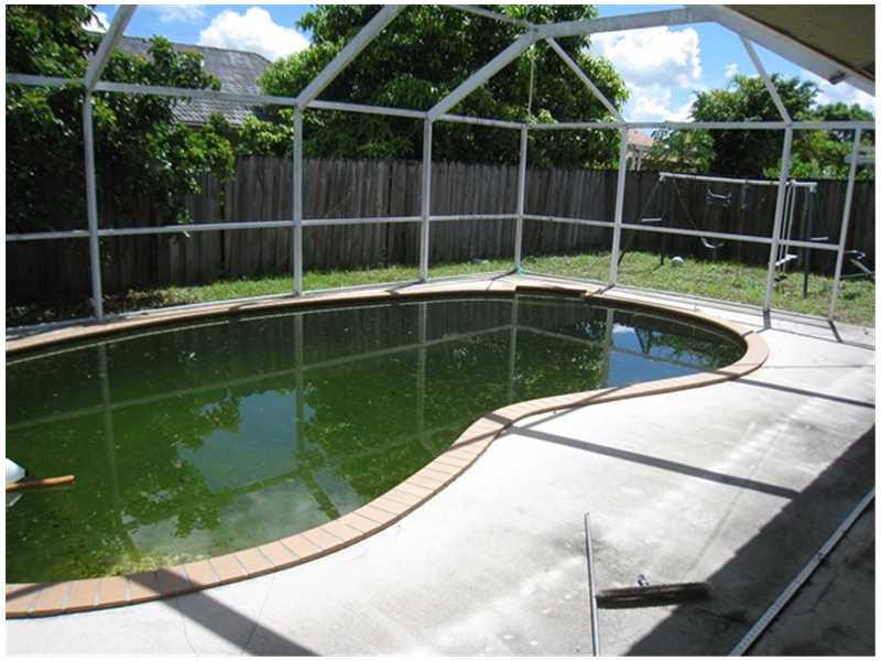 LIMEWOOD GROVE - Residential