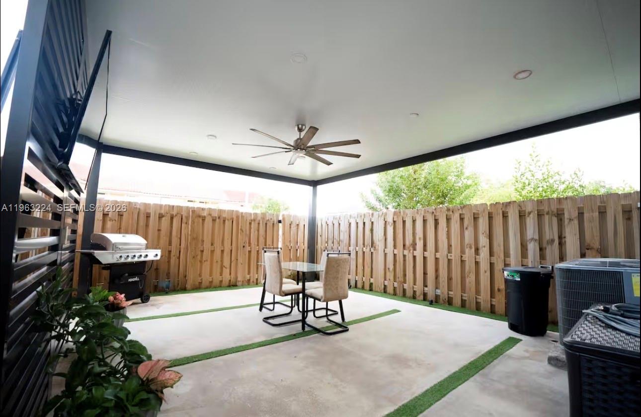 SILVER PALM RESIDENTIAL H - Residential