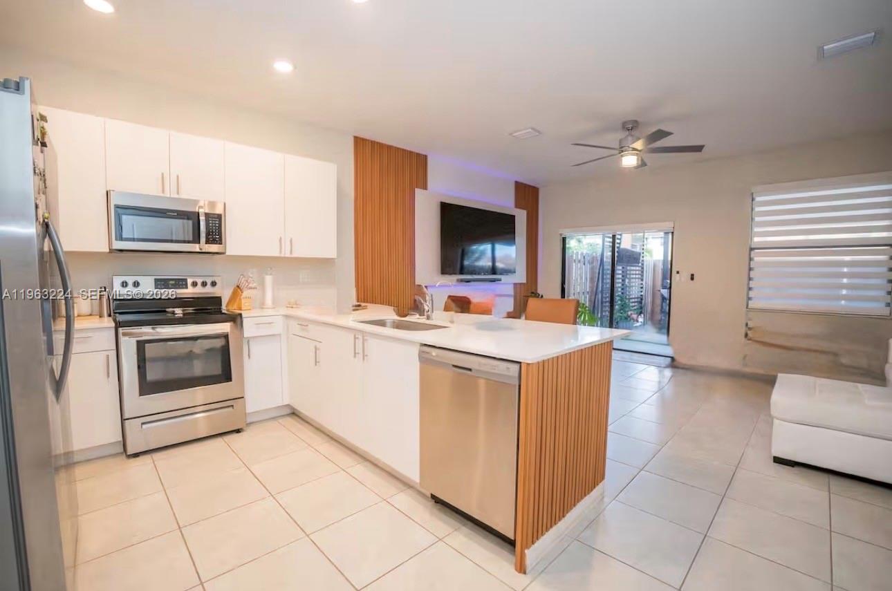 SILVER PALM RESIDENTIAL H - Residential