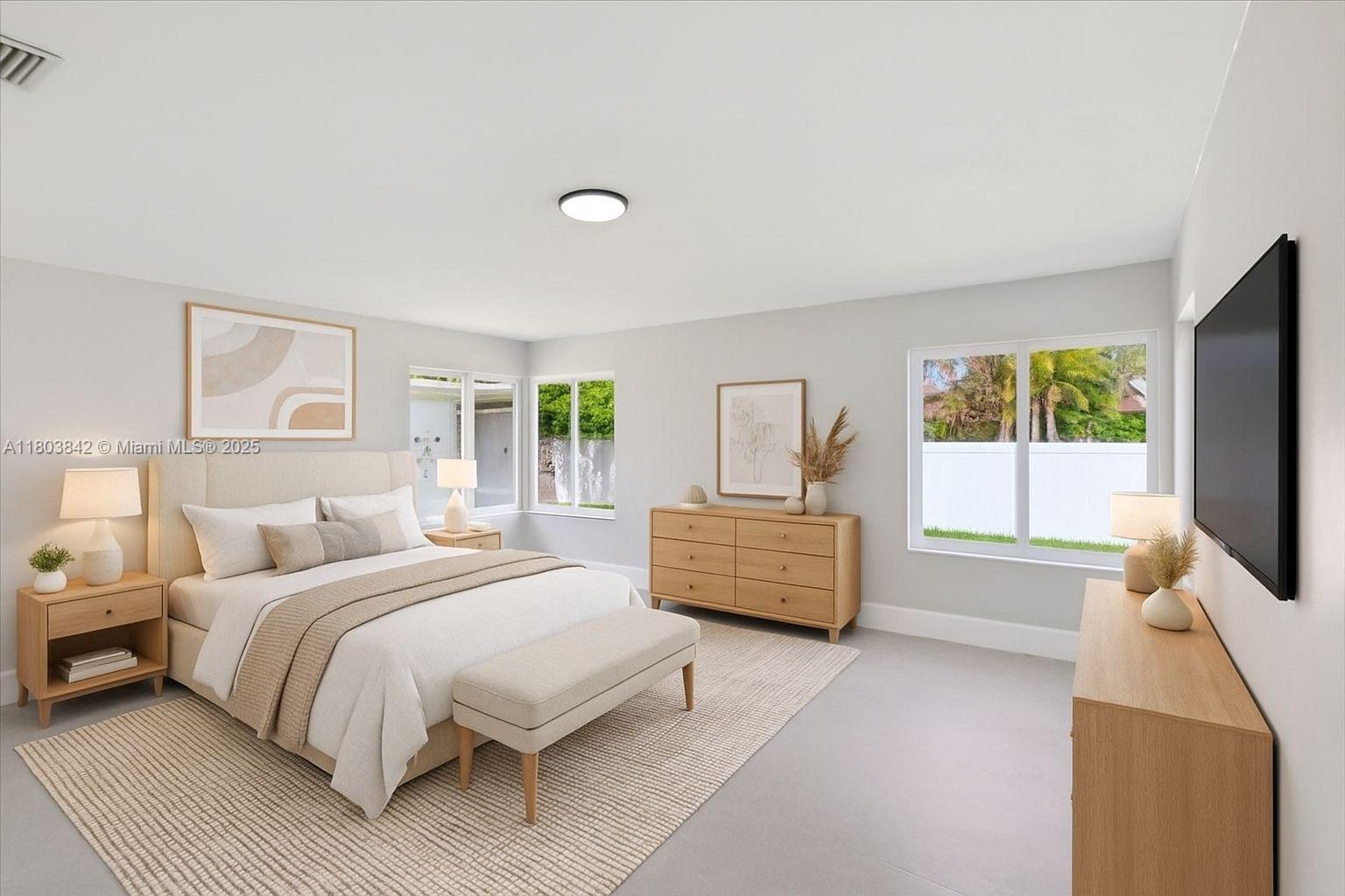 HOLLYWOOD - Residential