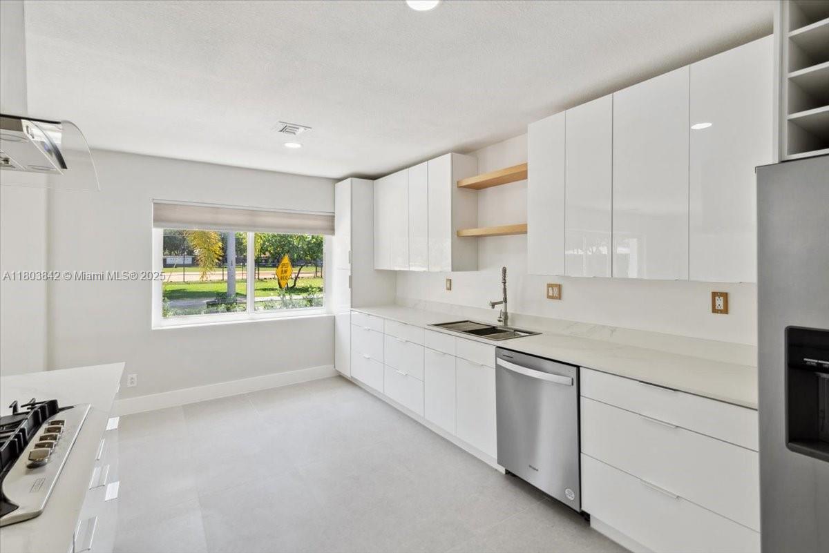 HOLLYWOOD - Residential