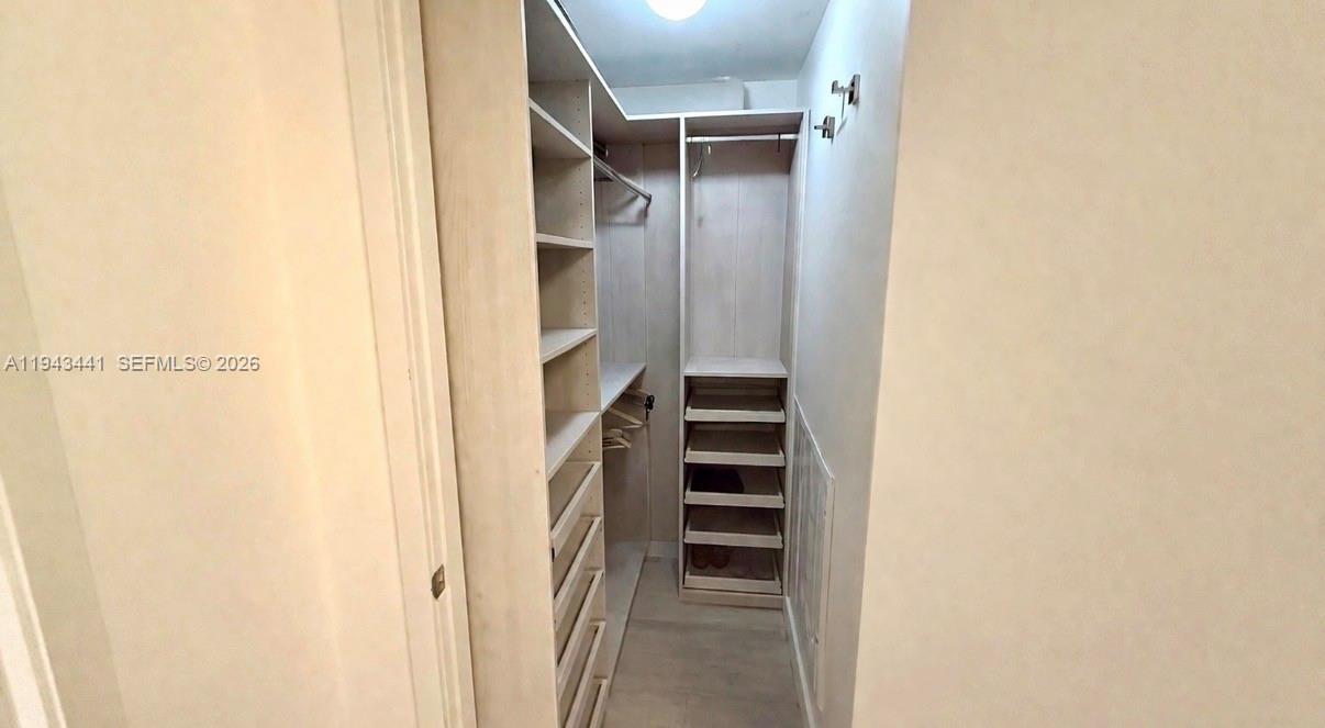 ARIA ON THE BAY CONDO - Residential