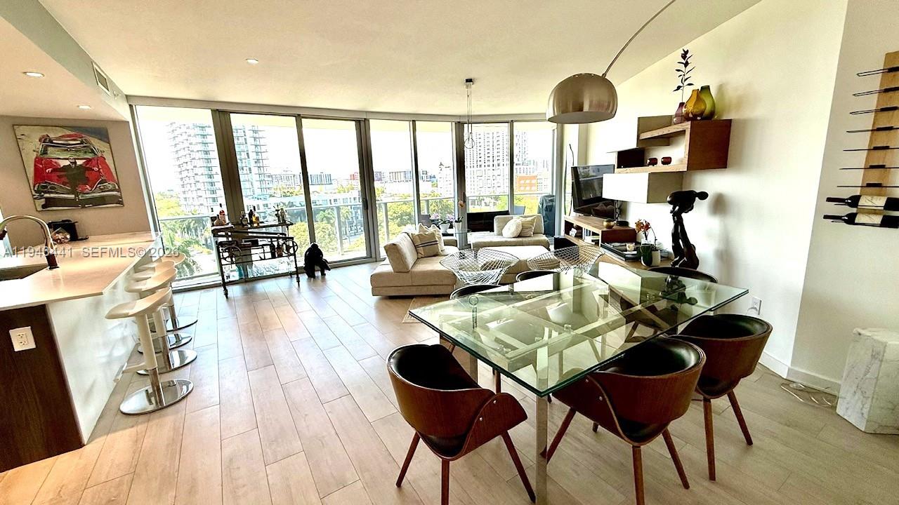 ARIA ON THE BAY CONDO - Residential