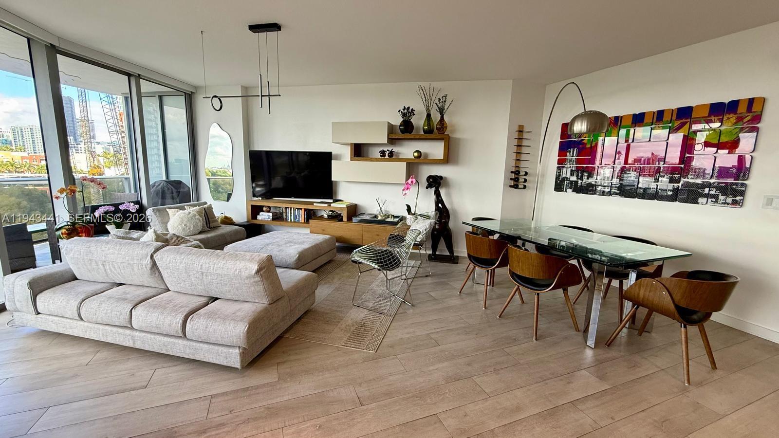 ARIA ON THE BAY CONDO - Residential