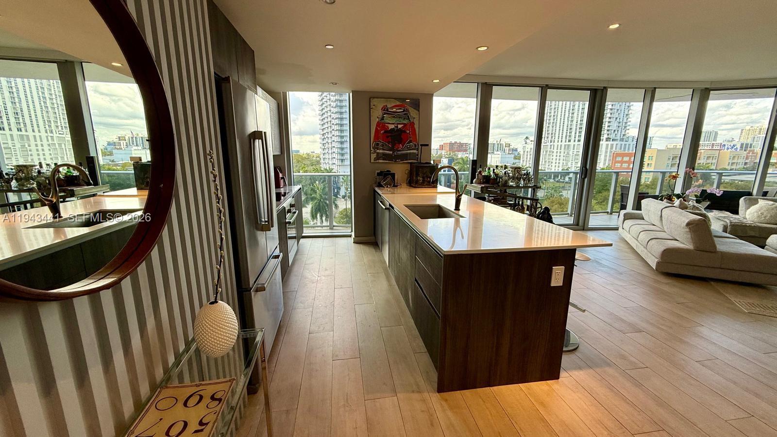 ARIA ON THE BAY CONDO - Residential