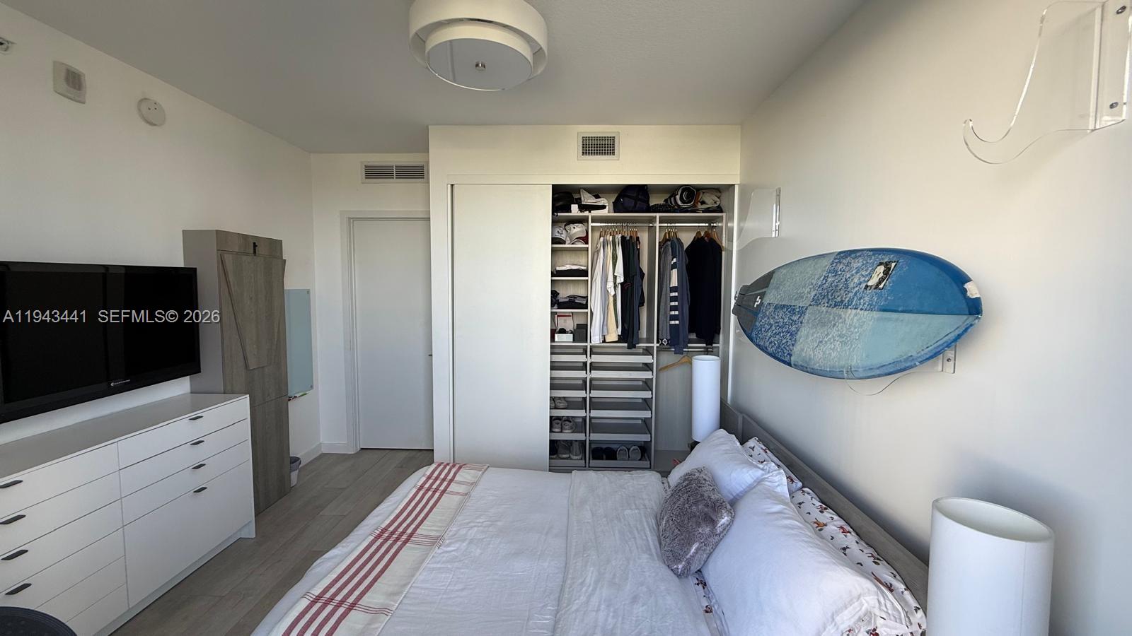 ARIA ON THE BAY CONDO - Residential