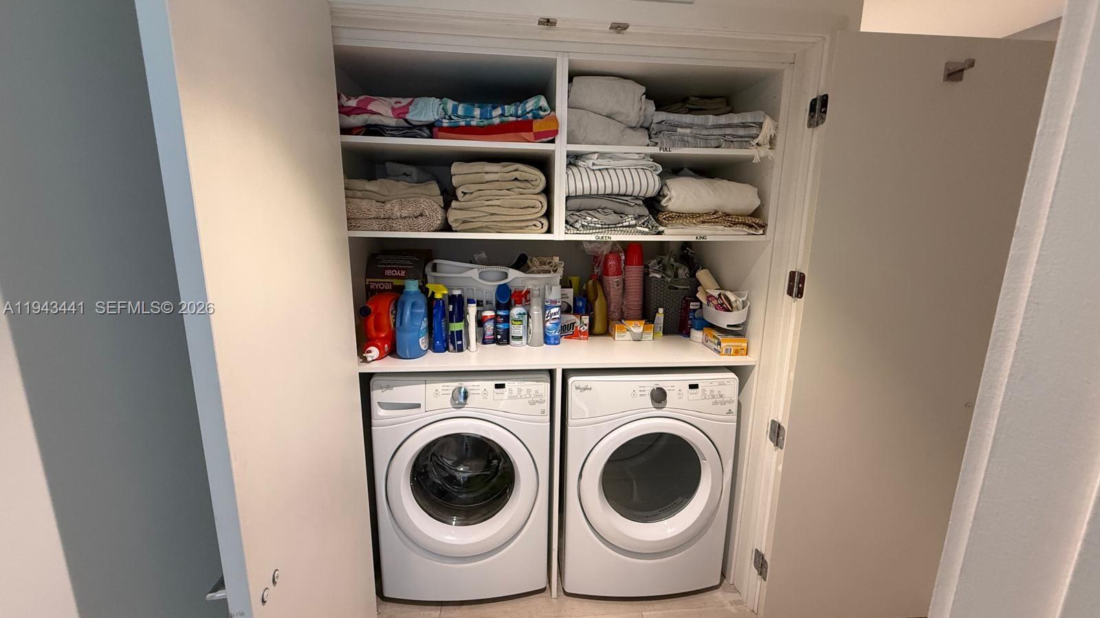 ARIA ON THE BAY CONDO - Residential