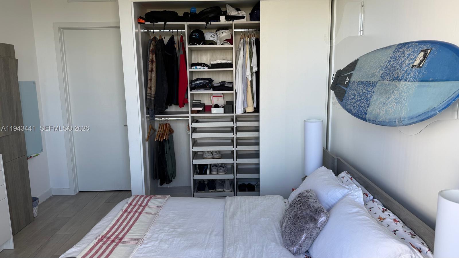 ARIA ON THE BAY CONDO - Residential