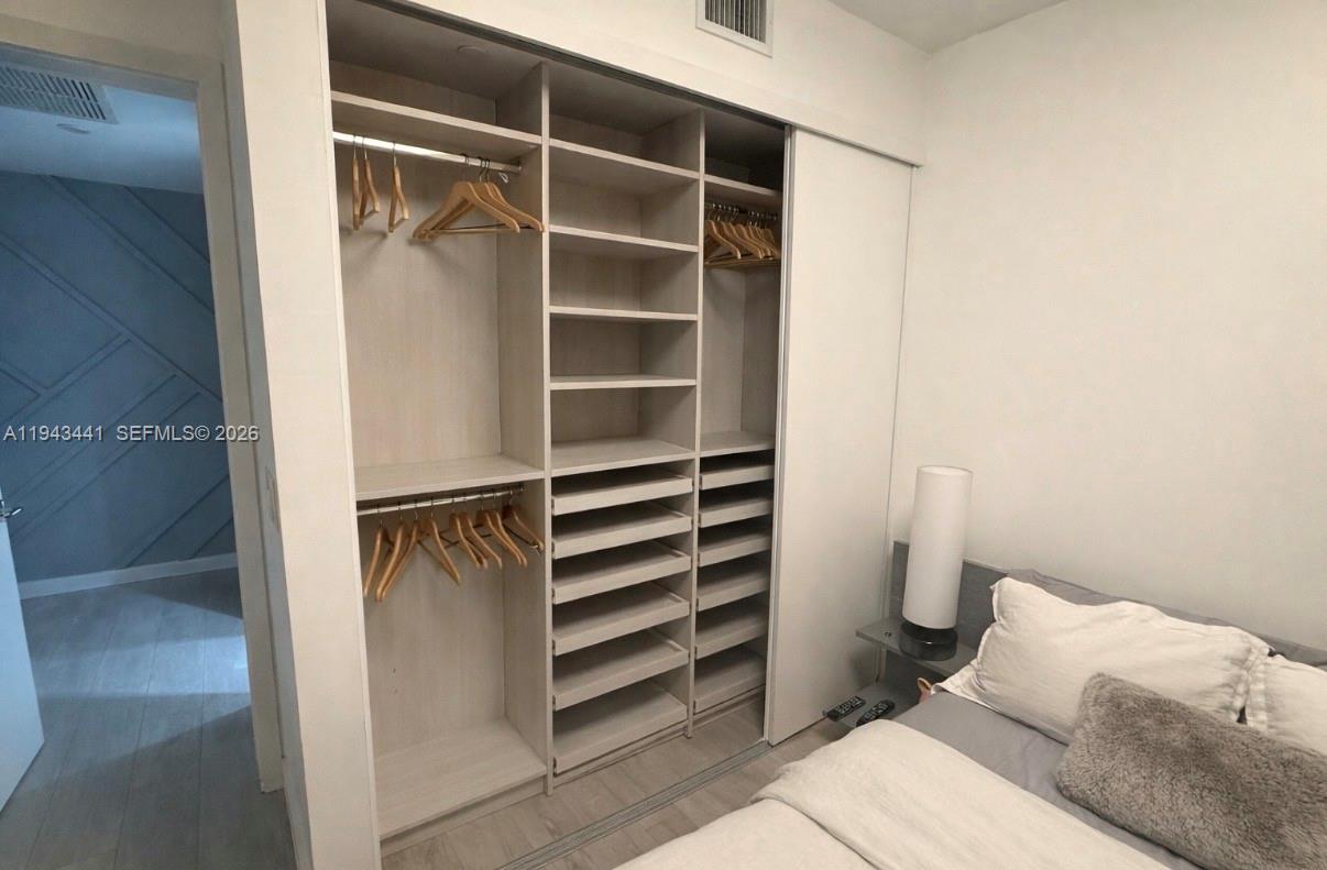 ARIA ON THE BAY CONDO - Residential