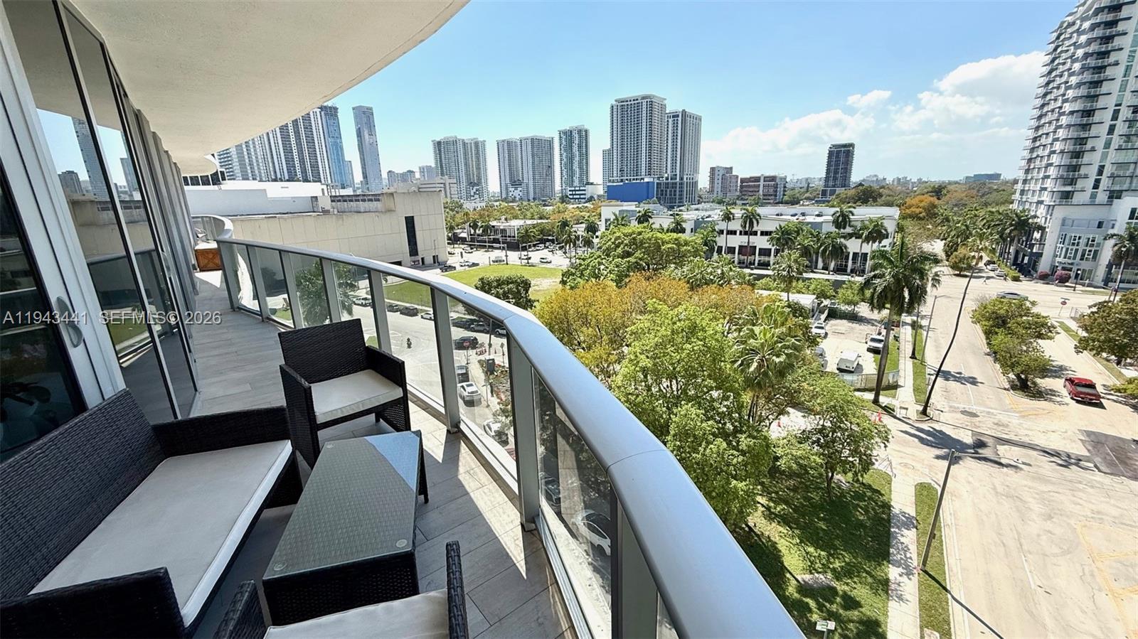 ARIA ON THE BAY CONDO - Residential