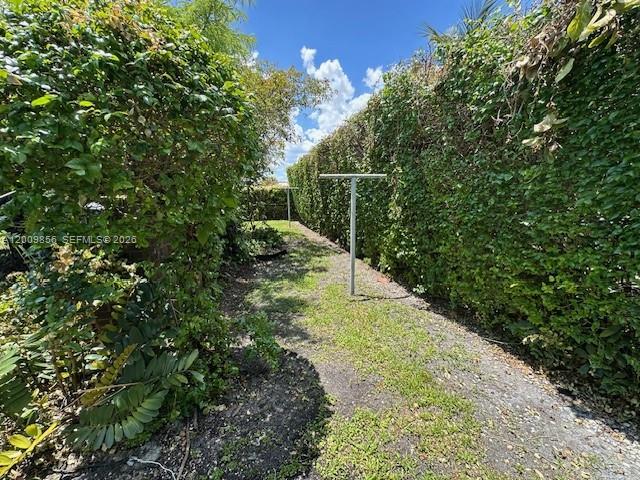 KENDALE LAKES SEC 6 - Residential