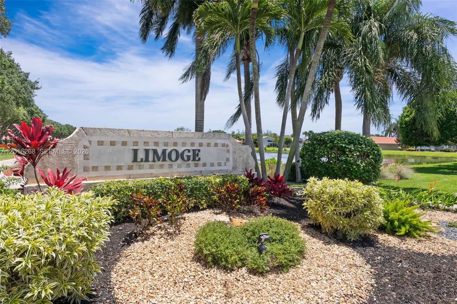 Limoge - The Cascades - Residential