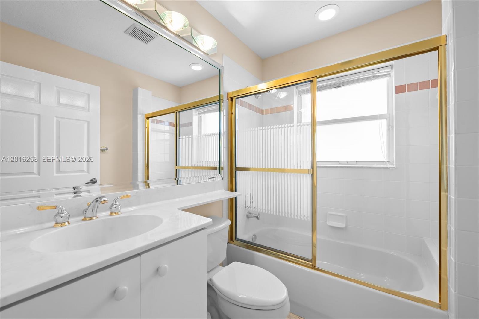 Limoge - The Cascades - Residential