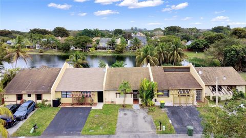 Photo of 1511 Sandpiper Blvd, Homestead, FL 33035 (MLS # A11956364)