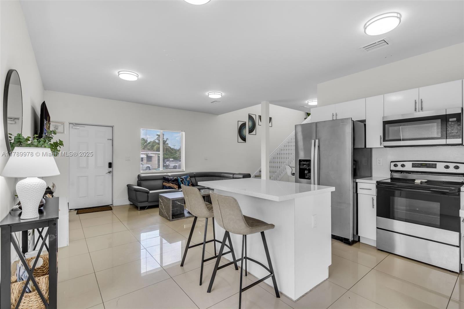 COMM LIBERTY CITY 2ND SEC - Residential