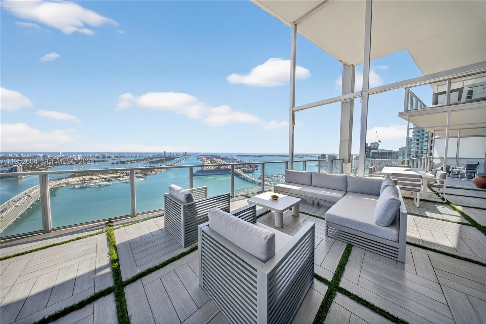 MARQUIS CONDO - Residential