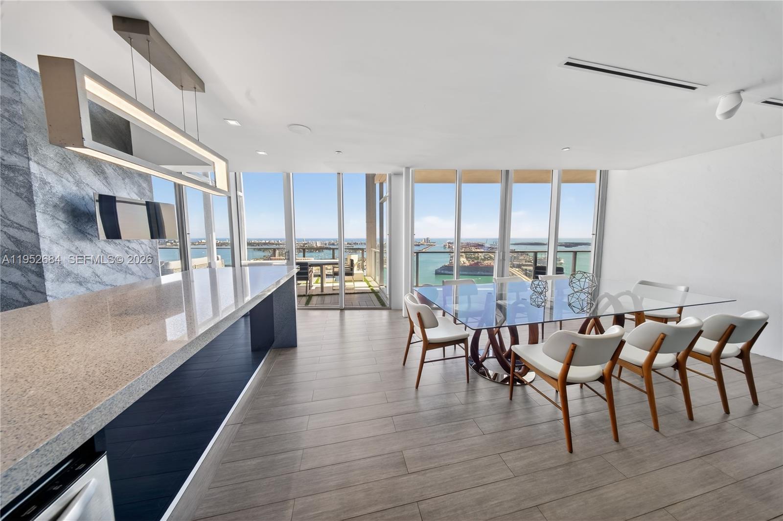 MARQUIS CONDO - Residential