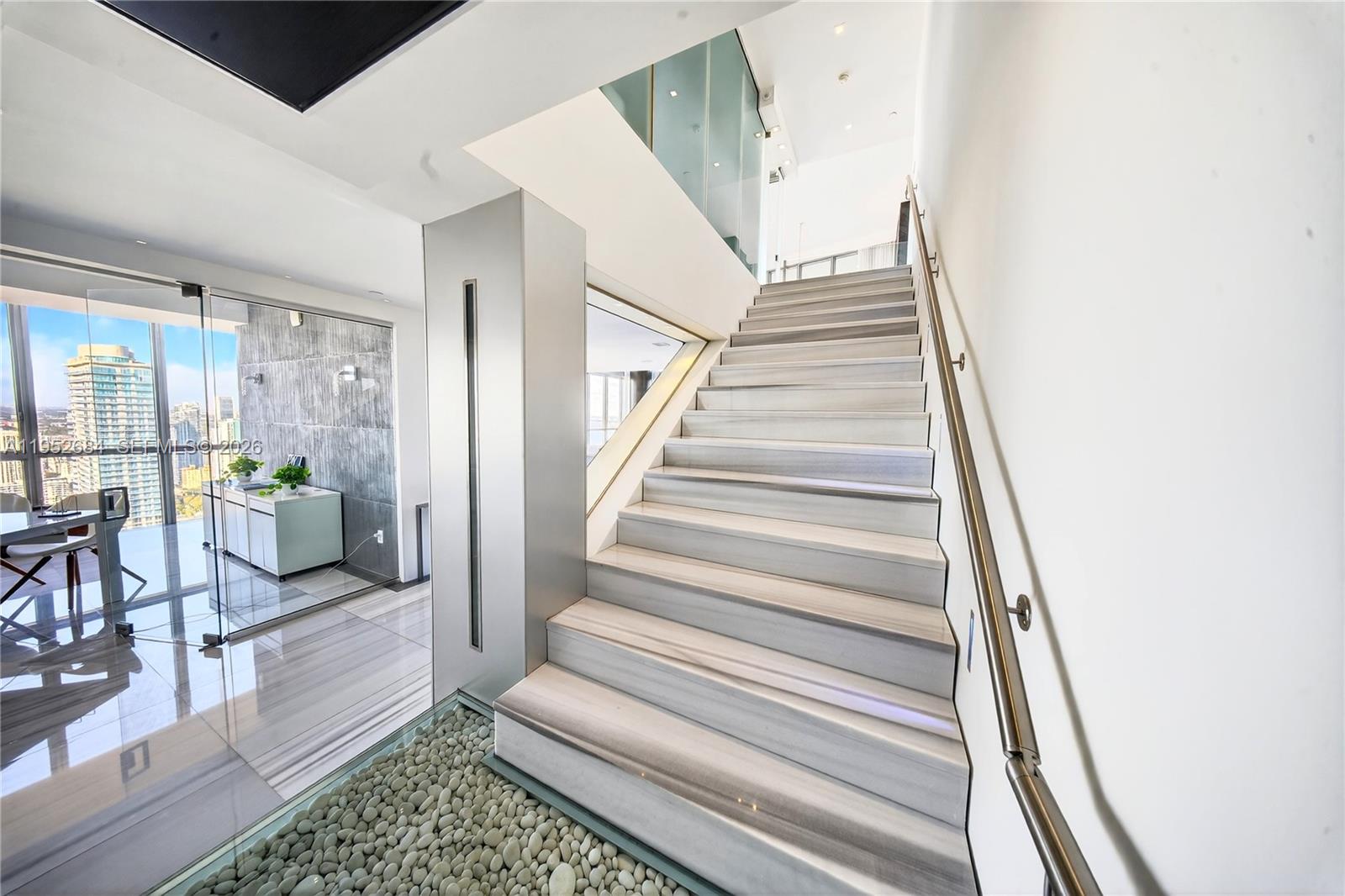 MARQUIS CONDO - Residential