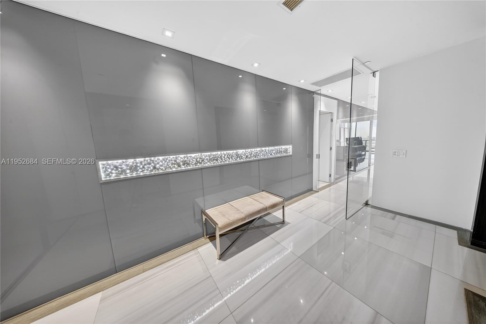 MARQUIS CONDO - Residential