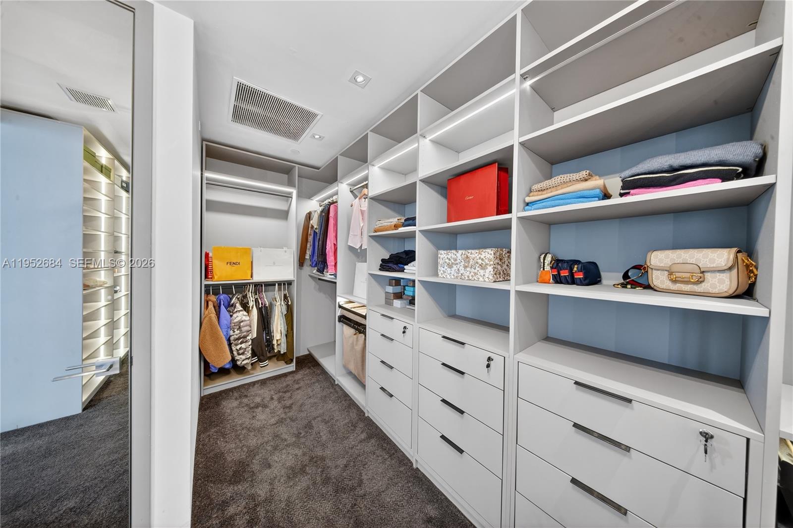 MARQUIS CONDO - Residential