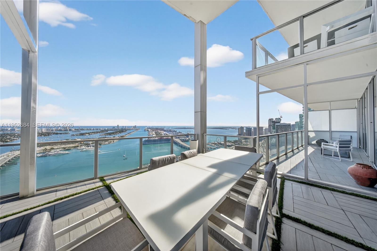 MARQUIS CONDO - Residential