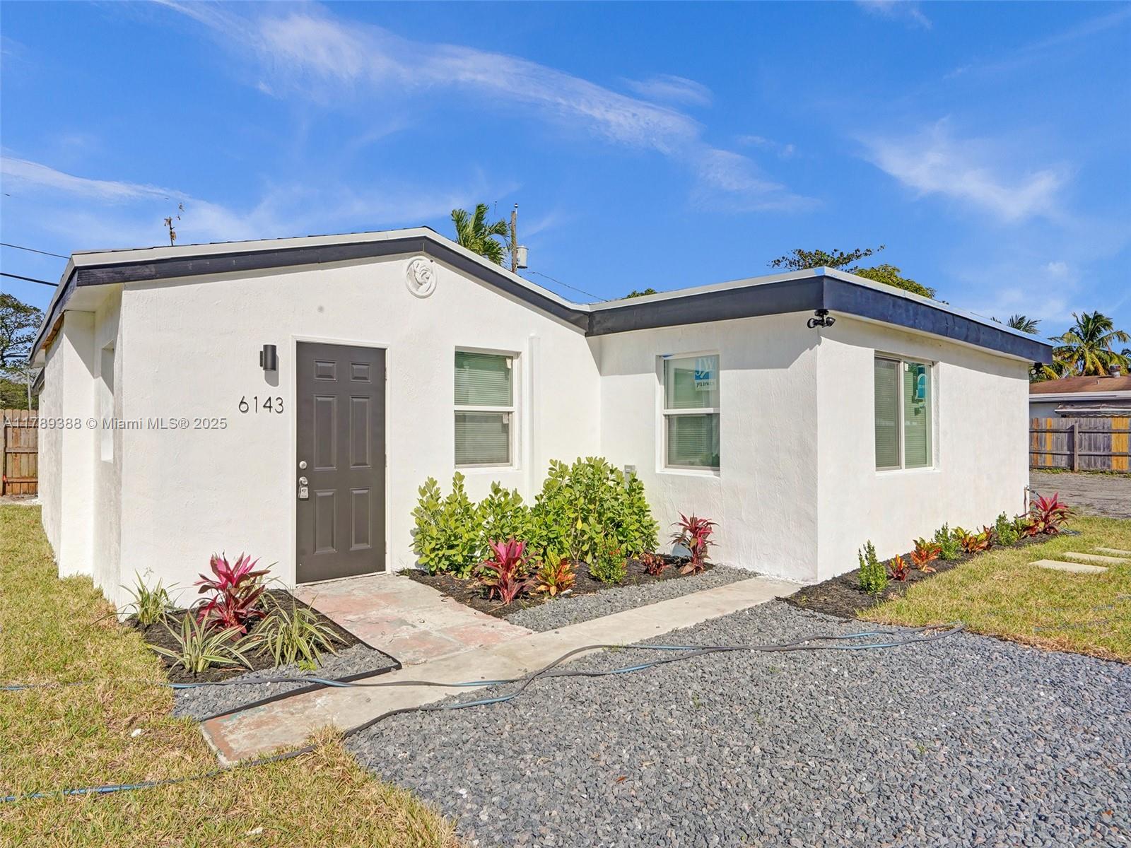 Rental Property at 6147 Sw 40th St, Miramar, Broward County, Florida - Bedrooms: 4 
Bathrooms: 3  - $3,500 MO.