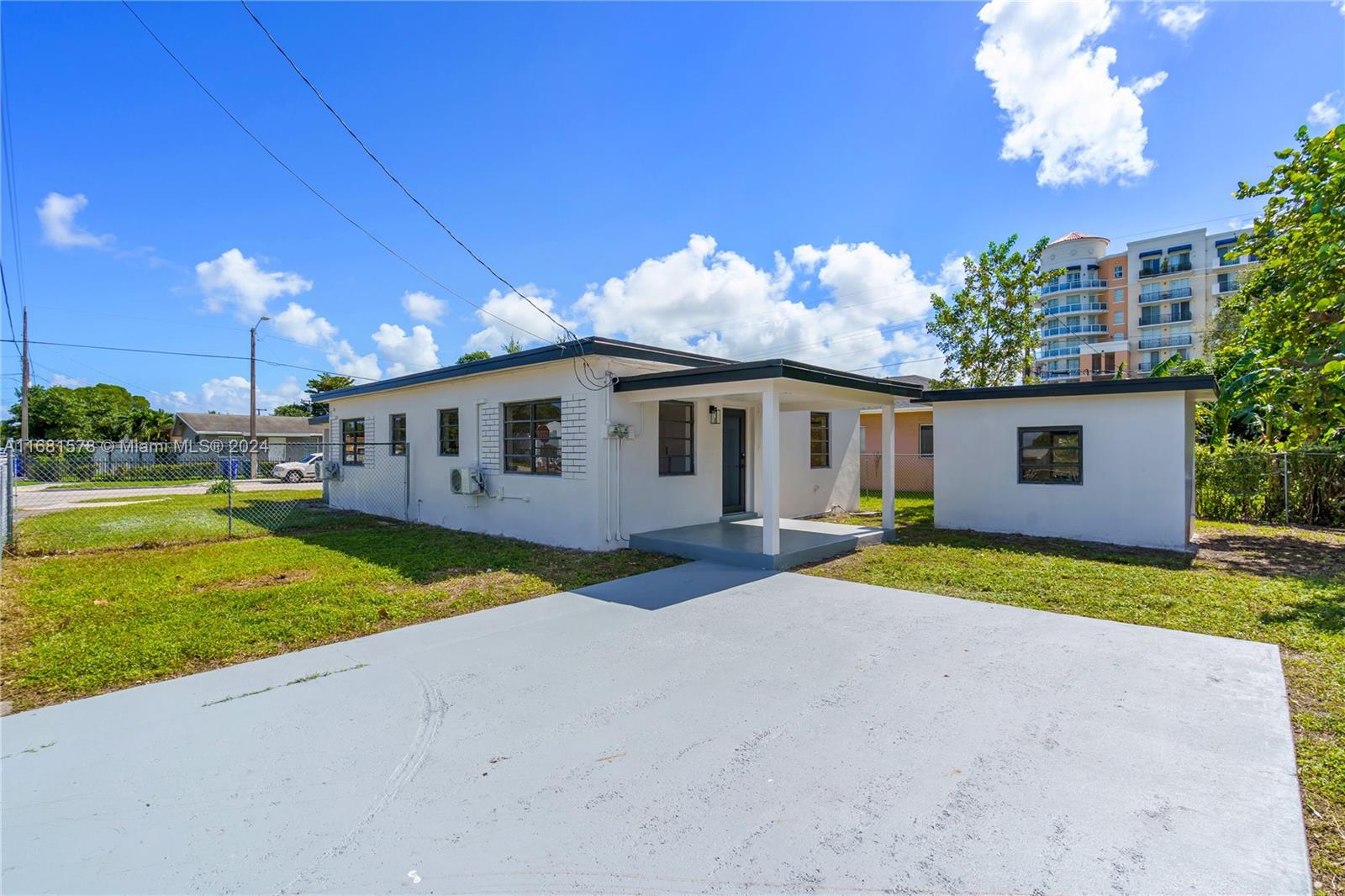 MC CALL PARK - Residential Income